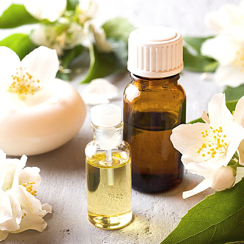 Herbs, Health and Happiness - Uses And Benefits Of Jasmine Essential Oil:  ==>