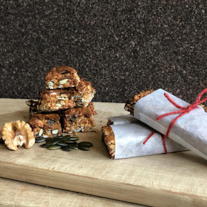 Savoury Vegan Granola Bar with Spelt Flakes