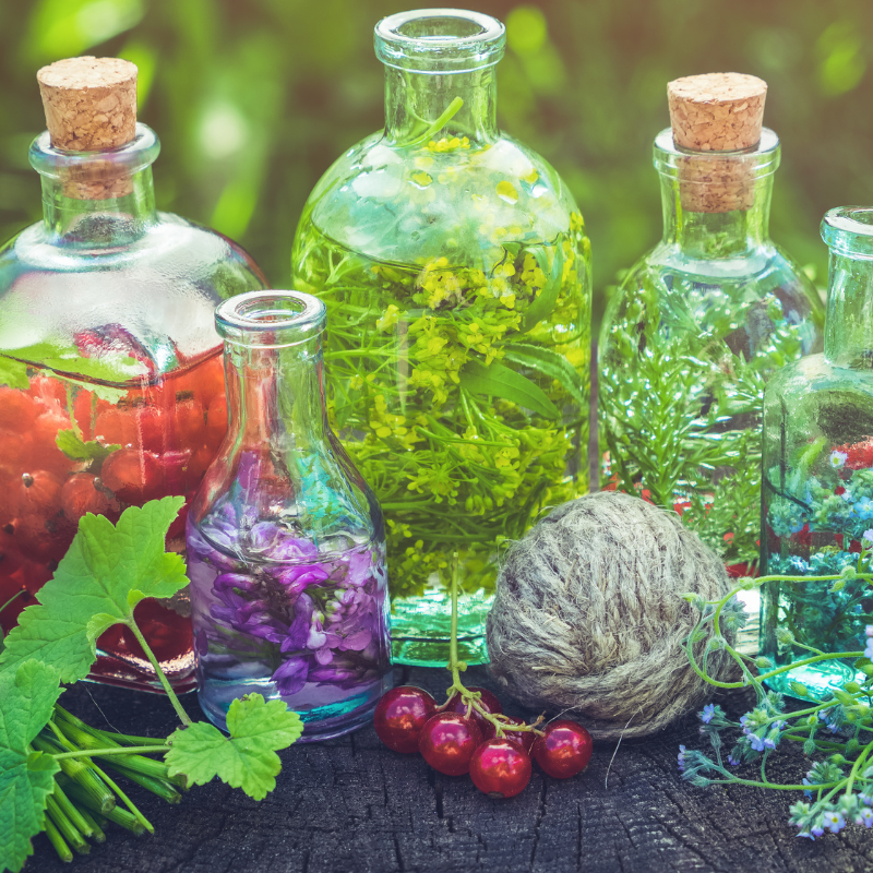 Infused Water Bottle - 450ml Glass Carafe with Removable Base & Wooden Lid - Foodcraft Online Store