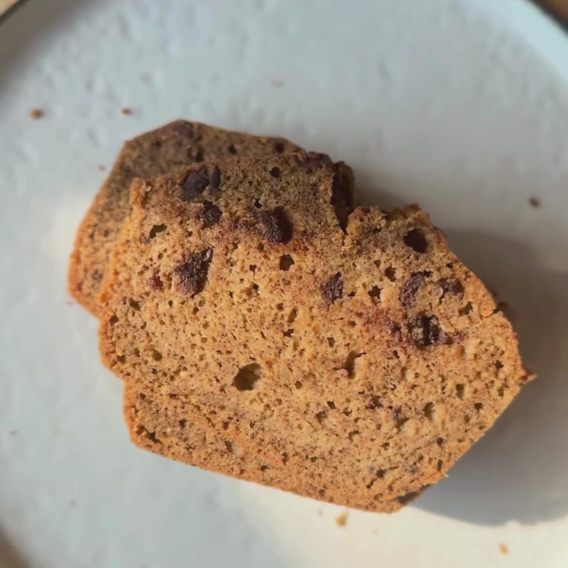 Load video: Gluten Free Vegan Earl Grey Chocolate Chip Poundcake - 550g (1)