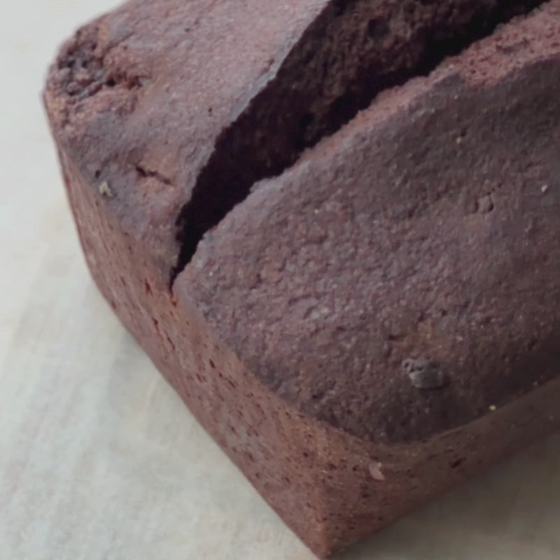 Load video: Gluten Free Keto Chocolate Salted Caramel Cake- 600g