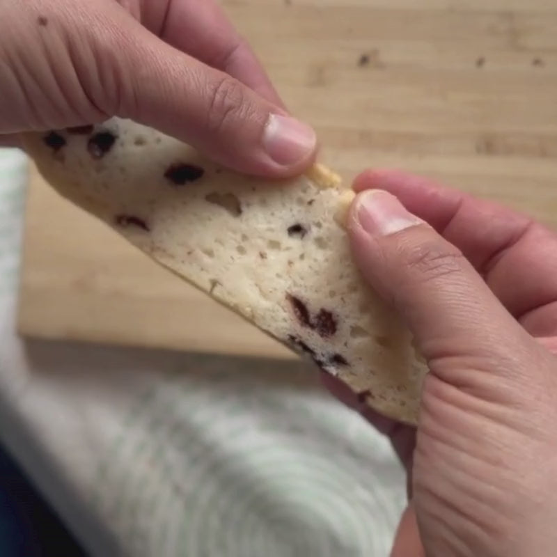 Load video: Gluten Free Vegan Tofu Bread Stick with Chocolate - 3pc
Foodcraft Online Store 