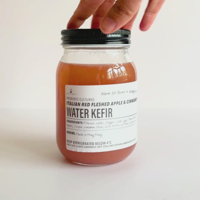 Load video: Italian Red Fleshed Apple &amp; Cinnamon Water Kefir - 400ml
Foodcraft Online Store