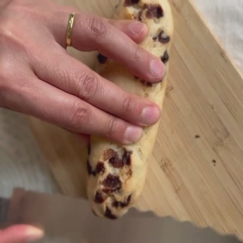 Load video: Gluten Free Vegan Tofu Bread Stick with Chocolate - 3pc
Foodcraft Online Store 