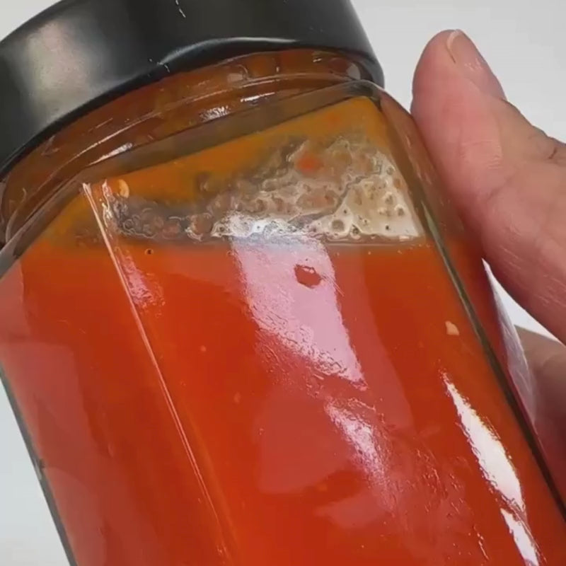 Lacto-Fermented Hot Sauce (MAX HOT) - 150g Video Sauce Shaking